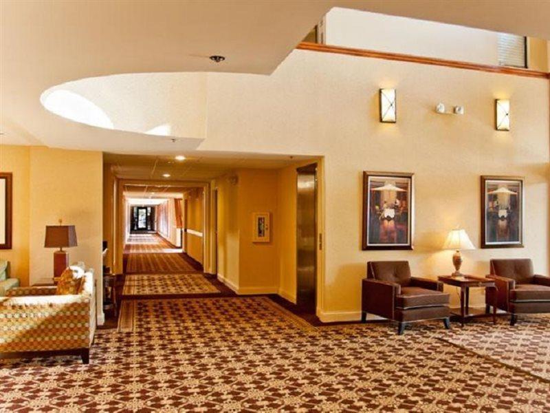 Ann Arbor Regent Hotel And Suites Bagian luar foto
