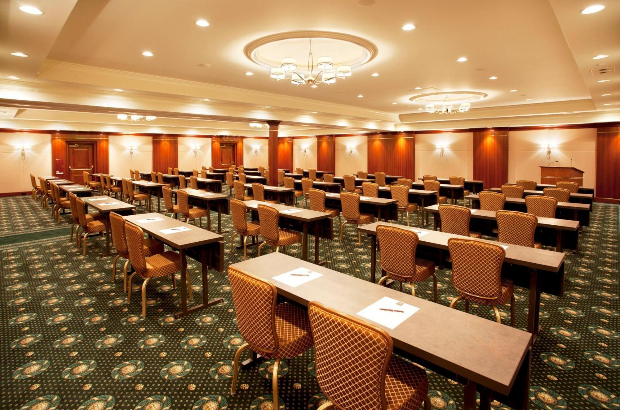 Ann Arbor Regent Hotel And Suites Bagian luar foto