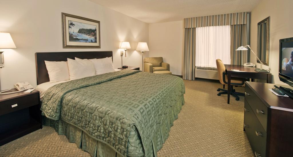 Ann Arbor Regent Hotel And Suites Bagian luar foto