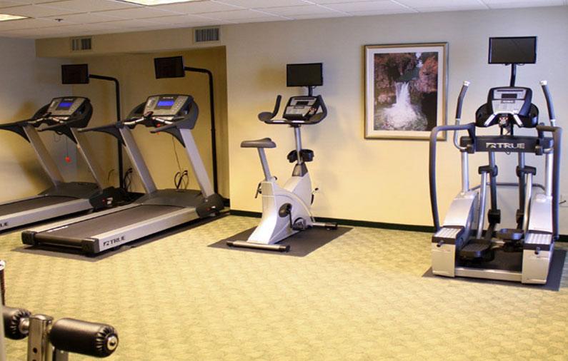 Ann Arbor Regent Hotel And Suites Bagian luar foto